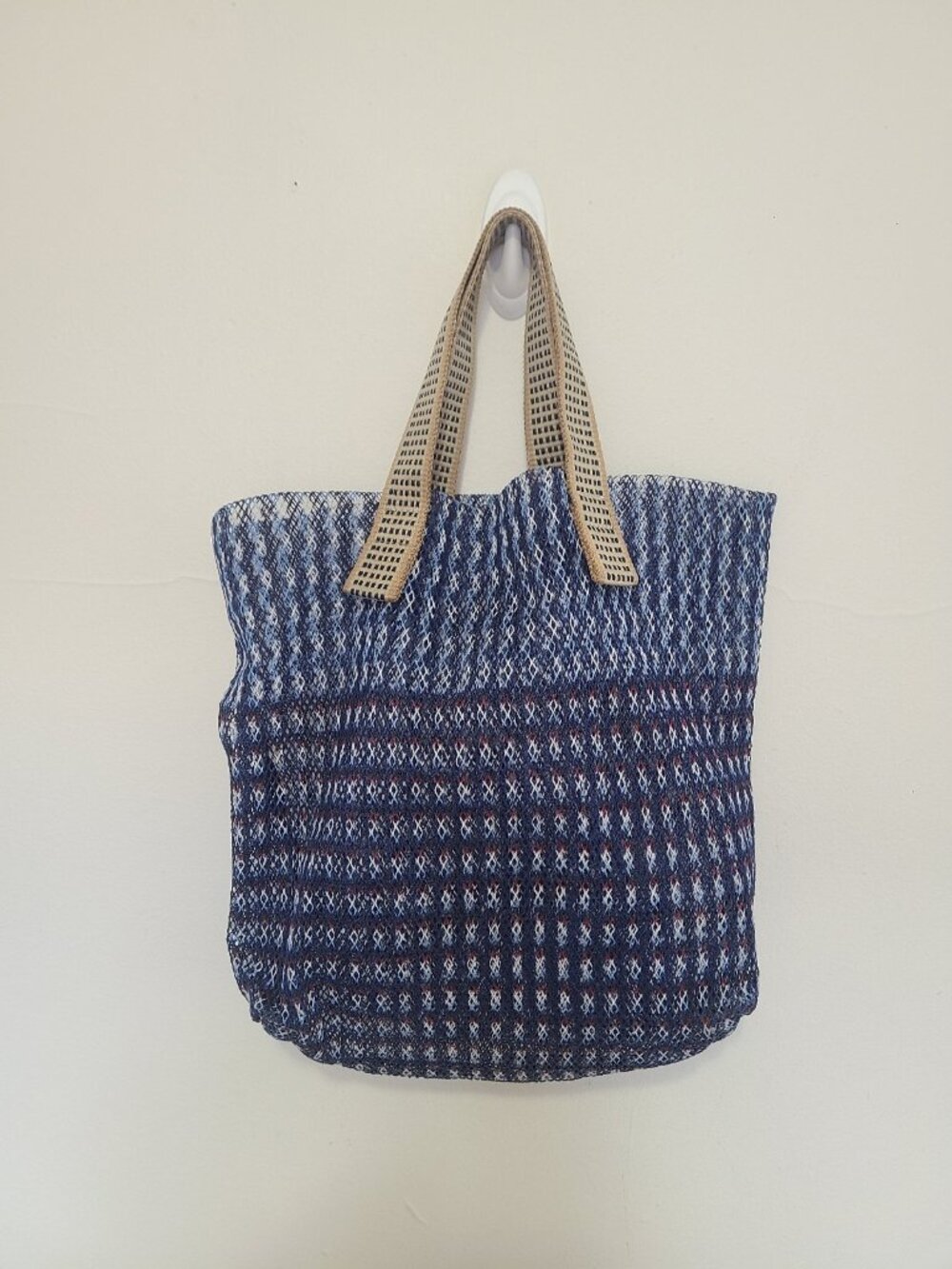Épice Kanpur geometric mesh tote bag blue